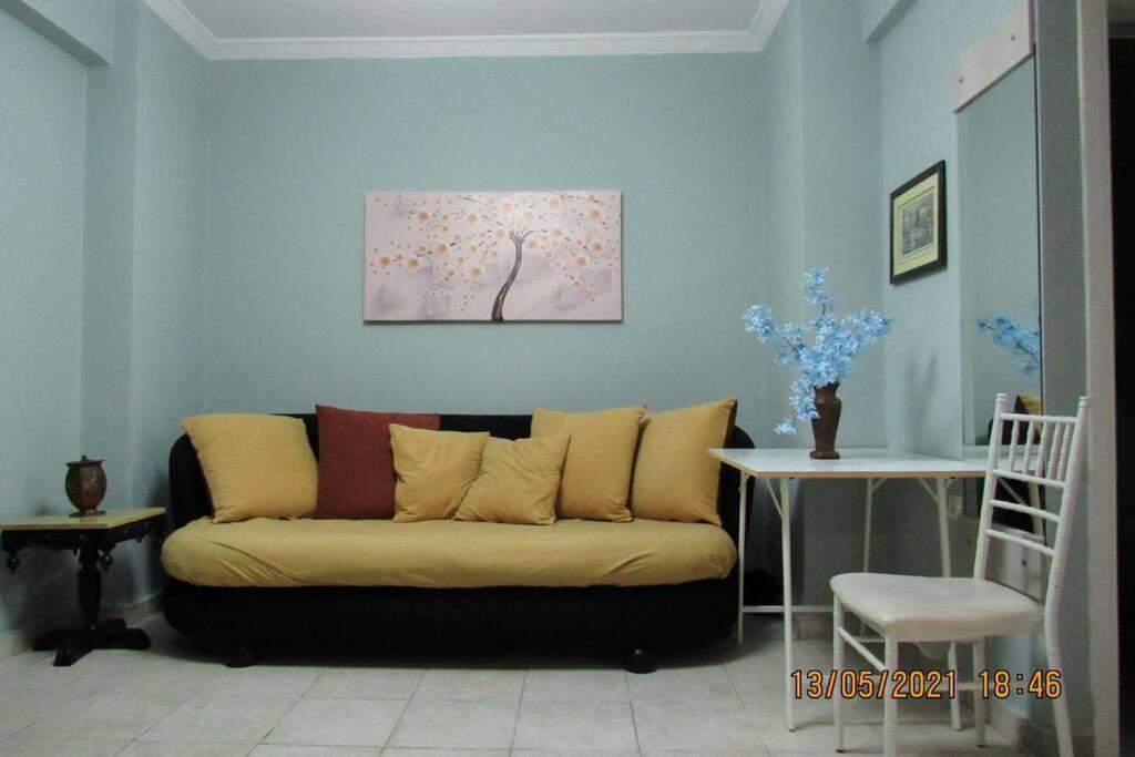 Exrcheia'S Comfort Stay Афины Экстерьер фото